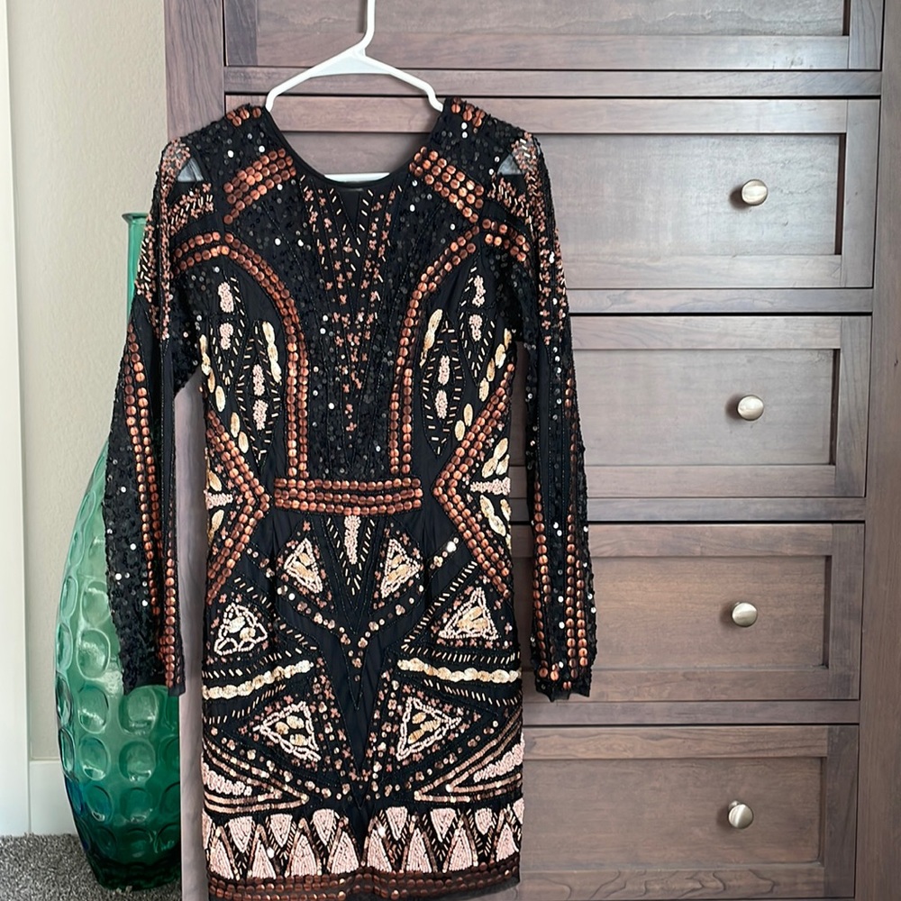 NEW WITH TAGS Anthropologie Sequin Long-Sleeve Dress (black | bronze | cream)